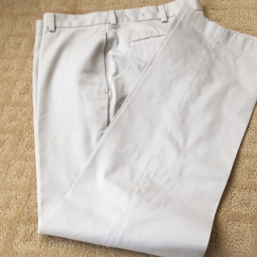Men’s Brooks Brothers Light chinos